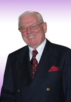 海尔穆特 布哈马